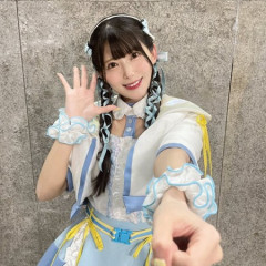【画像】人気声優の飯田ヒカルさん、スタイルがエグい
