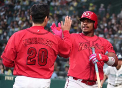カープが助っ人を『途中補強』するなら投手・野手どっちが優先？