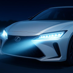 小糸製作所、16000個のLEDで前方車に光を当てない高機能ヘッドランプを量産開始 レクサスに採用