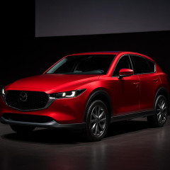 マツダが新型SUV「CX-5」発表! 9年ぶり全面刷新、投入の背景は? 日本市場は330万円からで勝機を狙う | 全然違うじゃん。