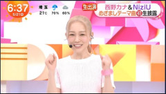 【画像】20代前半の人気アイドルグループに38歳女さんが混ざった結果ｗｗｗｗｗｗｗｗｗｗ