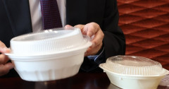 【意地悪】日高屋｢ナフサがやばい！プラスチック容器を制限すると言われたら困ってる！！！｣