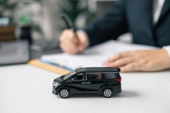 残クレって割安で高級車乗れますってことちゃうの？