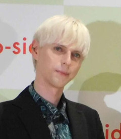 小原ブラス、香水めぐる問題に持論「女性だと生理中の独特の臭いとか…無臭な人はマジでいない」「まだ香水つけすぎのがマシとすら思う」
