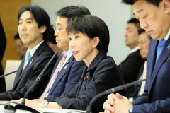 日本政府「カルビーはただの売名行為！ナフサ足りてるもん！😡」