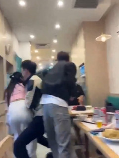 【動画】また中国人、飲食店で喧嘩ｗｗｗｗｗｗｗｗｗｗ