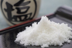 「塩で食べたら通」みたいな食文化キモくね？