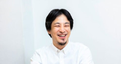 ひろゆきさん「未だに政府の『ナフサは足りてる』を信じてる情弱って信者以外にいるの？」