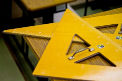 学校「訳分からんレベルの数学やります」社会「四則演算しか使わないです」