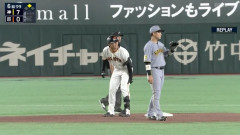 【巨人対阪神9回戦】巨人・平山がアクシデント緊急交代　走塁中に左太もも裏痛めたか
