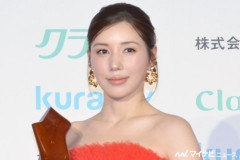 【困惑】仲里依紗さん、海外の子どもランチ「ビスケットとかグミとかチョコ」