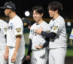 阪神・下村が涙で感謝伝える　家族には「気を遣ってくれている」　ファンには「こんなに時間がかかったのに」２３年ドラ１が大卒３年目のプロ初登板に感無量