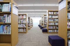【悲報】図書館司書さん、手取り月9万8千円で待遇改善を叫んでしまうｗｗｗｗｗｗｗｗｗｗ