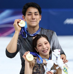 りくりゅう、メジャーで初の始球式「まさか自分たちが」今月26日ドジャース戦