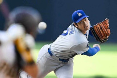 大谷翔平(投) 4勝2敗 防御率0.73 49.0回 奪三振54 WHIP0.84←これ