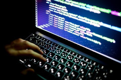 PCモニターを24インチから27インチに変えようと思うんだけど見え方変わる？