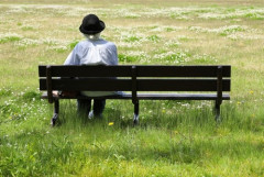 独身もヤバいけど子供のいない夫婦も老後結構ヤバいだろ