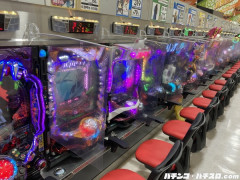 319のマイルドスペック出したら間違いなく流行る。1/319・70凸+時短・ヘソALL300・右はALL1500x81％継続