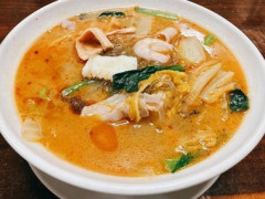 今話題の麻辣湯食べるぞ