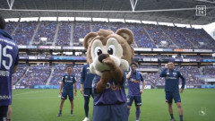 サンフレッチェ広島GK大迫敬介のW杯壮行セレモニーでマスコットのサンチェが大事故やらかす