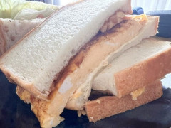 サンドイッチ作ってピクニックするでー