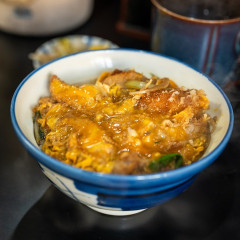 カツ丼にかけると美味いもの