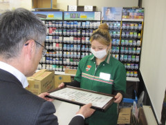 【画像】セブンイレブンのギャル店員、特殊詐欺を防ぎ表彰される