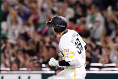 山本祐大（ソ）.333(21-7) 1本 5点 OPS.840