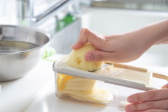 スライサーやおろし器って怖いよね