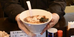 【朗報】ラーメン屋にティッシュが置いてない謎、解決する