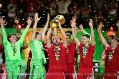 バイエルン、ケイン圧巻ハットでDFBポカール優勝！終盤、伊藤洋輝が途中出場