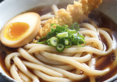 【朗報】西成で食べられる無料うどんがこちらｗｗｗｗｗｗｗｗｗｗｗｗｗｗ