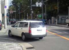 【悲報】こういう曲がる前に左に寄せない左折車さんｗｗｗｗｗｗｗｗｗｗ