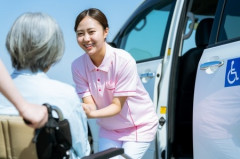 【介護】賃金ではない…医療介護職、辞めたい理由トップが「カスハラ」に　対策求め緊急要請