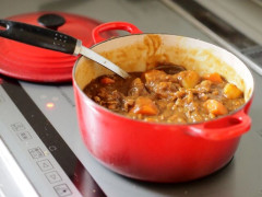 カレーって最初の材料を炒める工程やらなくてもあんま変わらんよな