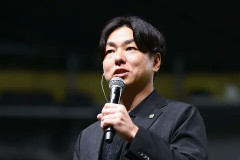 ◆Jリーグ◆Ｊ２コンサドーレ石水社長　債務超過回避へ「石屋製菓が損失補塡する」