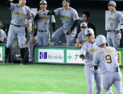 森下 打率.350 出塁率.435、佐藤 打率.556 出塁率.619、大山 打率.316 出塁率.381