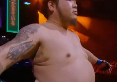 【動画】相撲ヤバい！元大相撲の千代大龍、MMAでプロボクサーを破壊するｗｗｗｗｗｗ
