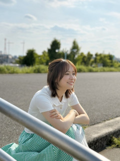 倉野尾成美さんがアップトゥボーイTSUTAYA限定版表紙を飾る【AKB48なるちゃん総監督】