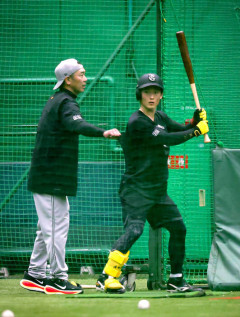 【悲報】スポーツ報知、阿部監督のことを無理矢理持ち上げてしまう