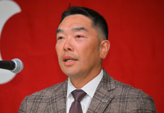 阿部慎之助容疑者、暴行容疑を認める「姉妹でけんかしているところを静かにしろと言ったら、言い返してきたのでかっとなった」