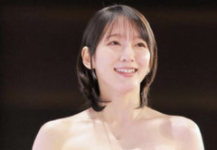 【画像】吉岡里帆（33）、とんでもなくムチムチしてしまう