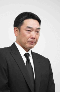 巨人　阿部慎之助監督の辞任発表　「伝統ある巨人軍の名を汚した」と謝罪　球団史上初のシーズン中に監督辞任