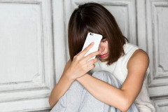 生涯年俸49億円の親父を通報する娘wwwwwwwwww