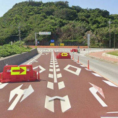 【画像】沖縄の事故多発道路、もうヤケになるｗｗｗｗｗｗｗｗｗ