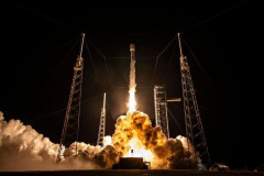 SpaceXのファルコン9ロケット、このままだと月に激突？…問われる民間宇宙企業のモラル！
