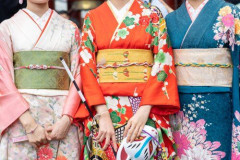 【悲報】日本人さん「洋服が好きです！和服は嫌い」・・・・・・・・・