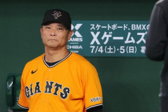 【悲報】巨人の監督、ついに純血じゃなくなる
