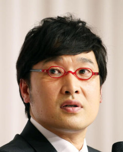 【悲報】山里亮太さん「自分のせいでお父さん仕事なくなったって…」・・・・・・・・・
