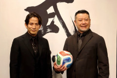 ◆TV出演◆岡田准一、中村俊輔とドリブル1対1実現 サッカーを“武術”の視点で紹介